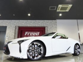 
									Lexus LC Base Grade Pearl White 2020′ DXZ0S full								