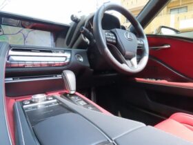 
									Lexus LC Base Grade Pearl White 2020′ DXZ0S full								