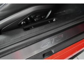 
									Porsche 911 GT3 Red 2022′ DYM9V full								