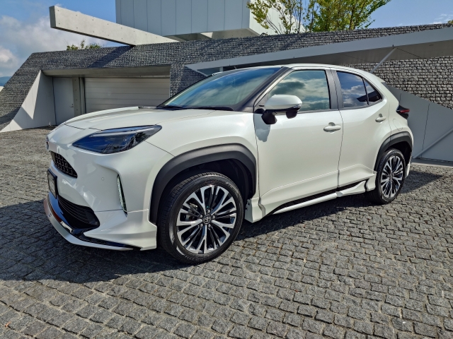 TOYOTA Yaris Cross Z Pearl White 2022′ DYMAJ