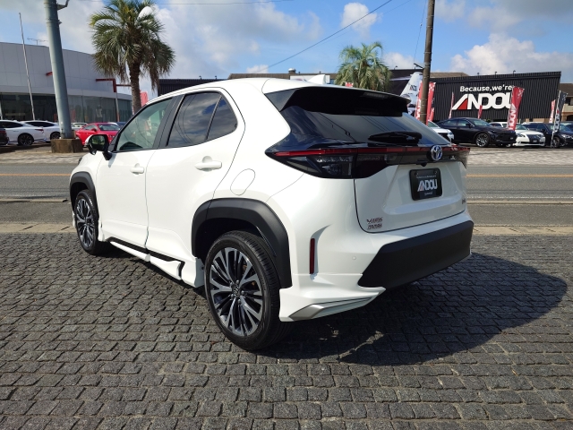 TOYOTA Yaris Cross Z Pearl White 2022′ DYMAJ