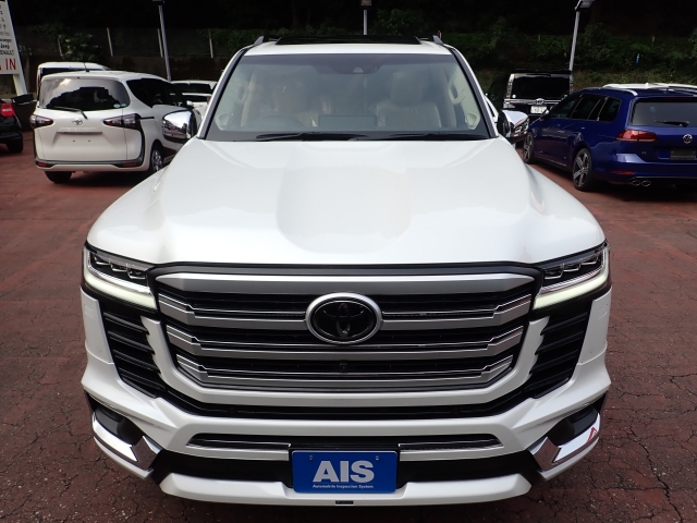 TOYOTA Land Cruiser Wagon ZX Pearl White 2022′ DYMAR