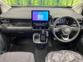 
									TOYOTA Sienta Z Black 2025′ DYUOU full								
