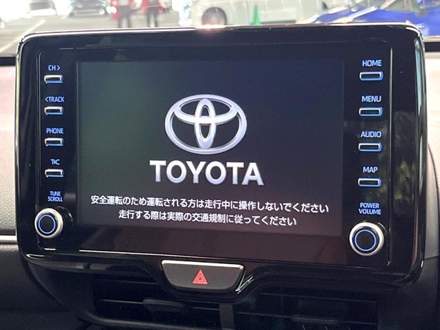 TOYOTA Yaris Cross Z Adventure White/Black 2023′ DYUP7