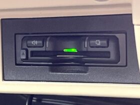 
									TOYOTA Land Cruiser Prado TX L Packet Matte Black Ed Pearl White 2023′ DYUPW full								