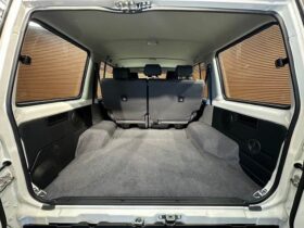 
									TOYOTA Land Cruiser Wagon AX White 2023′ DYUR7 full								