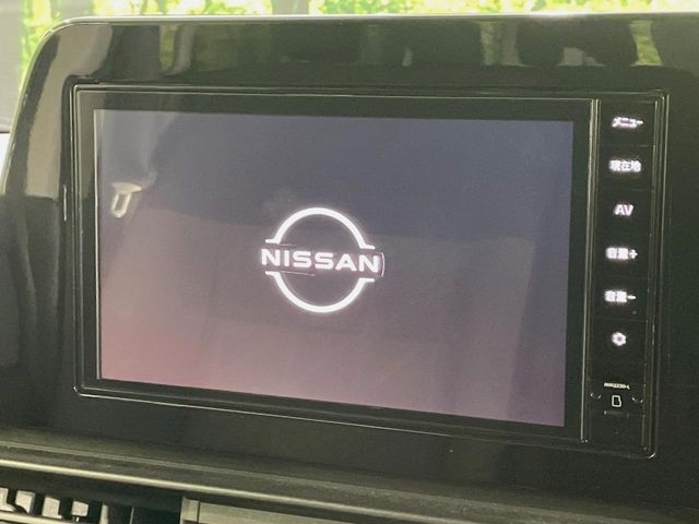 NISSAN Serena e-POWER XV Pearl White 2023′ DYVRW