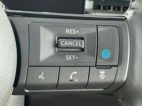 
									NISSAN Serena e-POWER XV Pearl White 2023′ DYVRW full								
