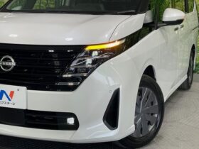 
									NISSAN Serena e-POWER XV Pearl White 2023′ DYVRW full								