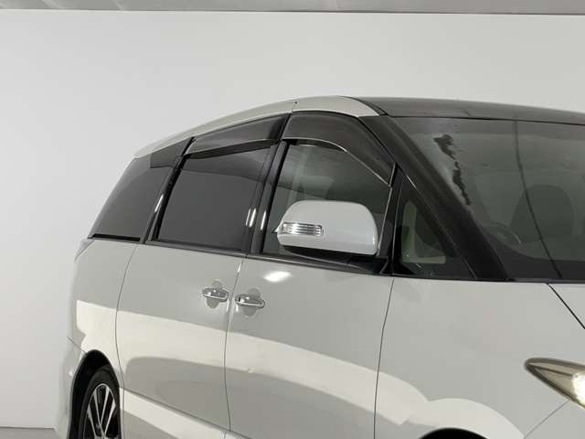 TOYOTA Estima Aeras Leather Package Pearl White 2012′ DYVYS
