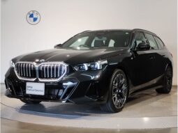 BMW 5 Series 523d xDrive M Sport Black 2024′ E0RB1