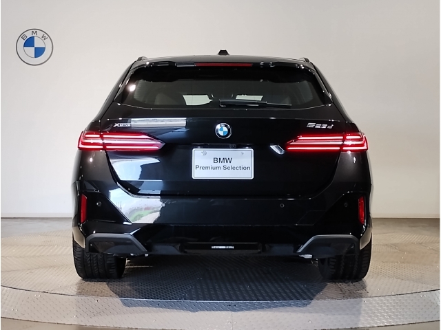 BMW 5 Series 523d xDrive M Sport Black 2024′ E0RB1