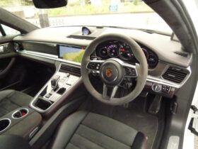 
									Porsche Panamera GTS White 2019′ E0RCJ full								