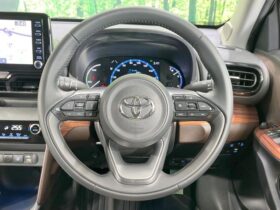 
									TOYOTA Yaris Cross Z Gold/Black 2021′ E0Z9Y full								