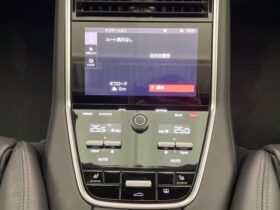 
									Porsche Panamera 4 Executive Black 2018′ E0ZEL full								