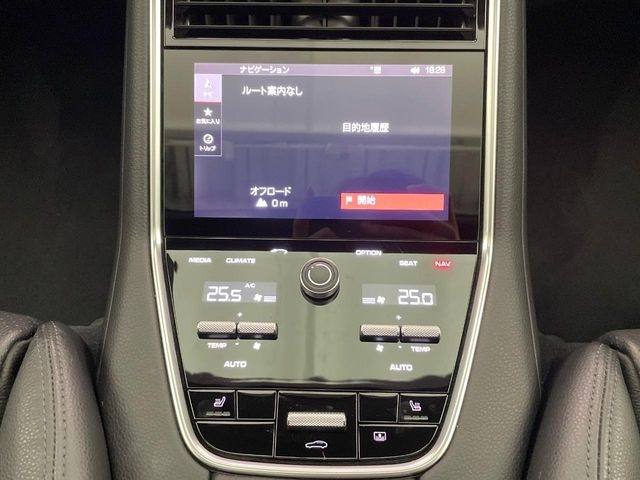 Porsche Panamera 4 Executive Black 2018′ E0ZEL