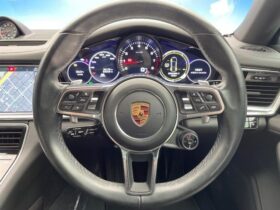 
									Porsche Panamera 4 Executive Black 2018′ E0ZEL full								