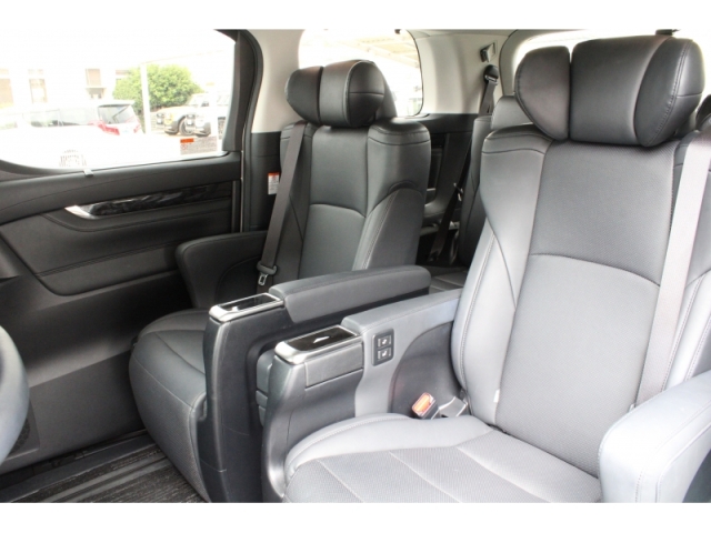 TOYOTA Alphard SR C Package Pearl White 2020′ E1035