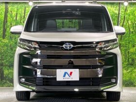 
									TOYOTA Noah S-Z Pearl White 2023′ E104Y full								