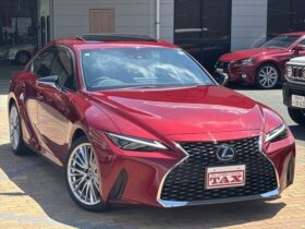 
									Lexus IS 300h version L SR Red 2021′ E13O1 full								