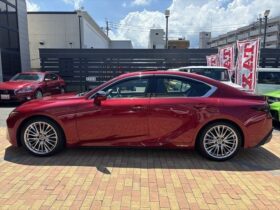 
									Lexus IS 300h version L SR Red 2021′ E13O1 full								