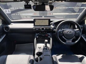 
									Lexus IS 300h version L SR Red 2021′ E13O1 full								