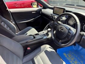 
									Lexus IS 300h version L SR Red 2021′ E13O1 full								