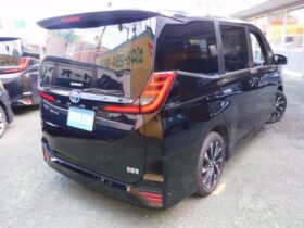 
									TOYOTA Noah S-Z Black 2023′ E2WL0 full								
