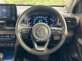 
									TOYOTA Yaris Cross Z Black/Gold 2022′ E34U0 full								