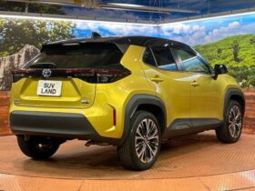 
									TOYOTA Yaris Cross Z Black/Gold 2022′ E34U0 full								