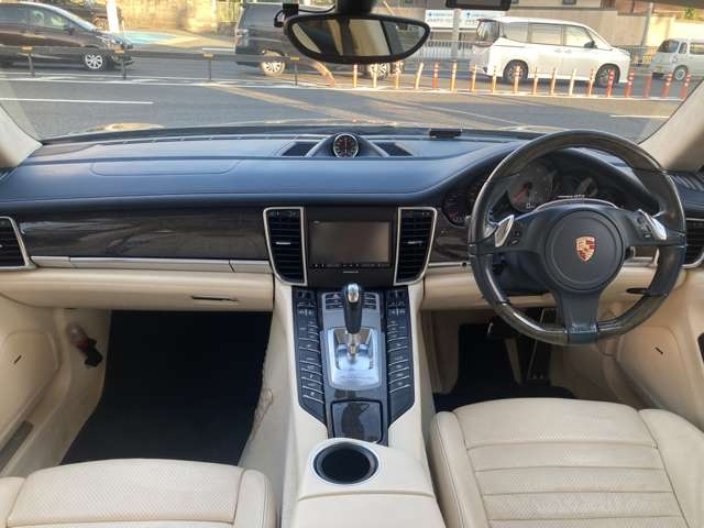 Porsche Panamera GTS Navy Blue 2013′ E3570