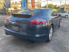 
									Porsche Panamera GTS Navy Blue 2013′ E3570 full								