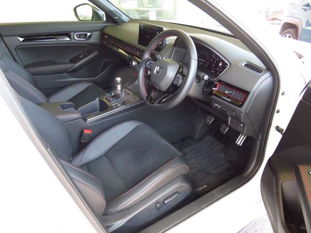 HONDA Civic RS Pearl White 2025′ E3591