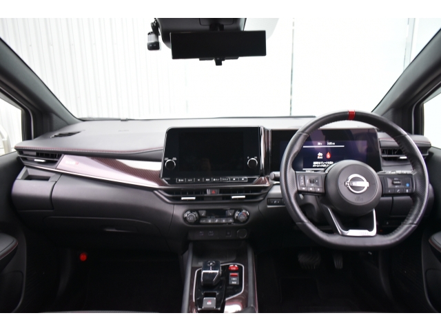 NISSAN AURA Nismo White/Black 2022′ E35CU