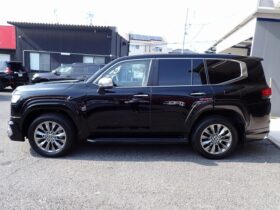 
									TOYOTA Land Cruiser Wagon ZX Diesel Turbo Black 2023′ E51T5 full								