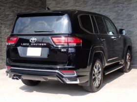 
									TOYOTA Land Cruiser Wagon ZX Diesel Turbo Black 2023′ E51T5 full								