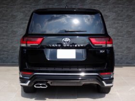 
									TOYOTA Land Cruiser Wagon ZX Diesel Turbo Black 2023′ E51T5 full								