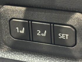 
									TOYOTA Land Cruiser Wagon ZX First Edition Pearl White 2024′ E59WG full								