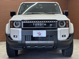 
									TOYOTA Land Cruiser Wagon ZX First Edition Pearl White 2024′ E59WG full								
