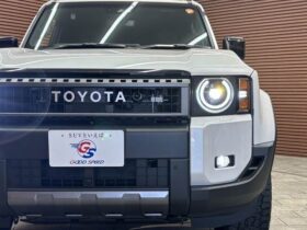 
									TOYOTA Land Cruiser Wagon ZX First Edition Pearl White 2024′ E59WG full								