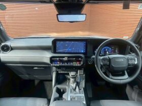 
									TOYOTA Land Cruiser Wagon VX Brown 2024′ E59WN full								