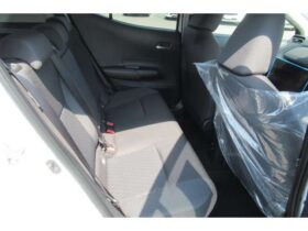 
									TOYOTA AQUA Z Pearl White 2025′ E5ALM full								