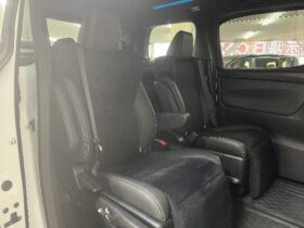 
									TOYOTA Alphard 2.5S Type Gold 3 Pearl White 2023′ E5DAA full								