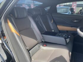 
									TOYOTA Crown CrossOver RS Advanced Black 2023′ E5DTR full								