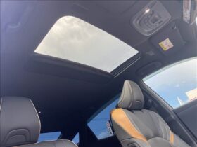 
									TOYOTA Crown CrossOver RS Advanced Black 2023′ E5DTR full								