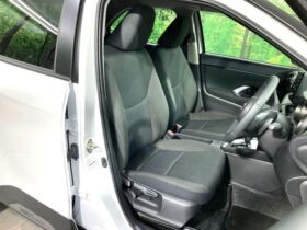 
									TOYOTA Yaris Cross G Pearl White 2023′ E7ET2 full								