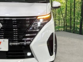 
									NISSAN Serena Highway Star V Pearl White 2023′ E7EYO full								