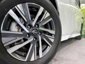 
									NISSAN Serena Highway Star V Pearl White 2023′ E7EYO full								
