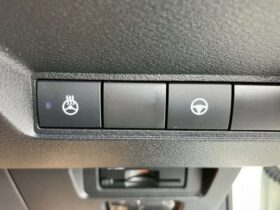 
									NISSAN AURA Nismo Pearl White 2022′ E7G39 full								