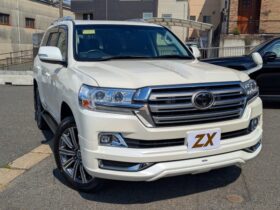 
									TOYOTA Land Cruiser Wagon AX G Selection Pearl White 2020′ E9C25 full								